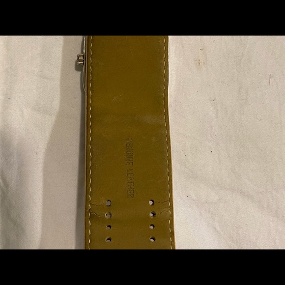 Watch - Picture 4 of 4